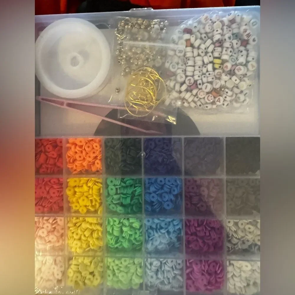 Bracelet Making Kit Clay Beads 24 Color DIY Friendship Jewelry Ages 4-12 FC1